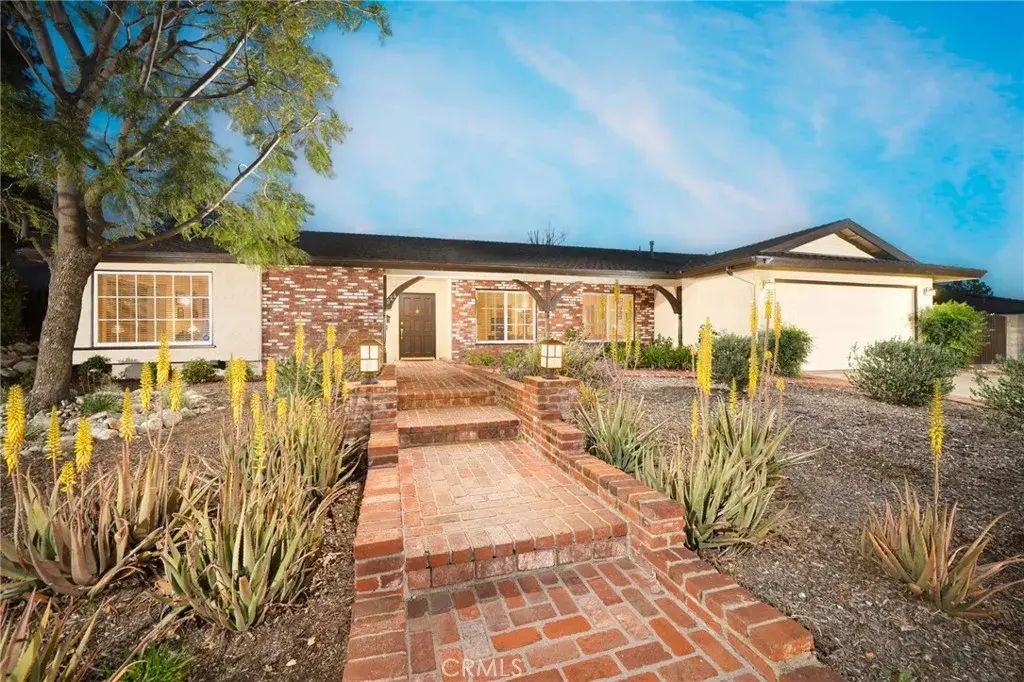 524 Mount Carmel Drive, Claremont
