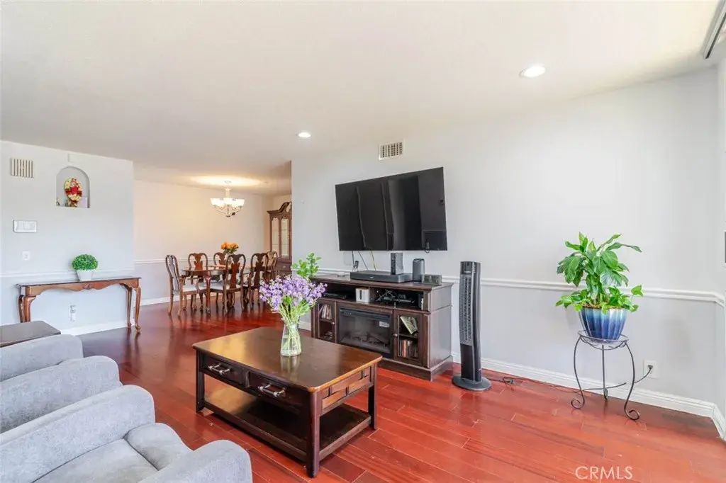 750 S Spaulding Avenue 129, Los Angeles