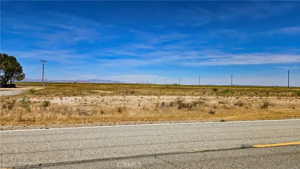 Avenue H Vicinity 80th St West, Lancaster