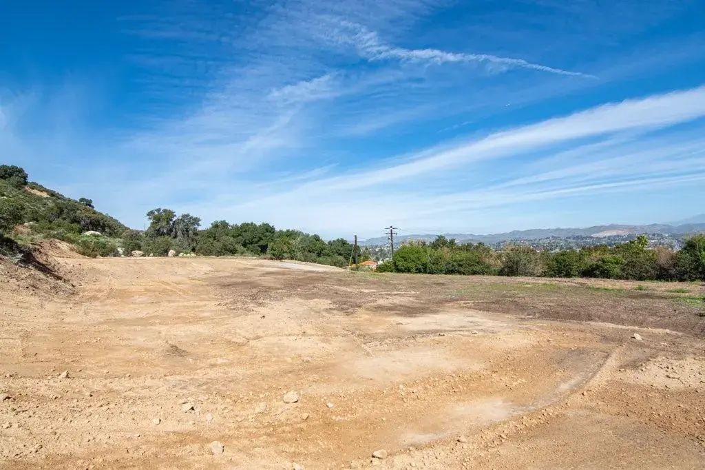 30 Lakeview, Lake Elsinore