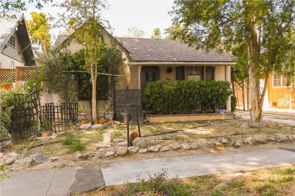 3045 Cedar Street, Riverside