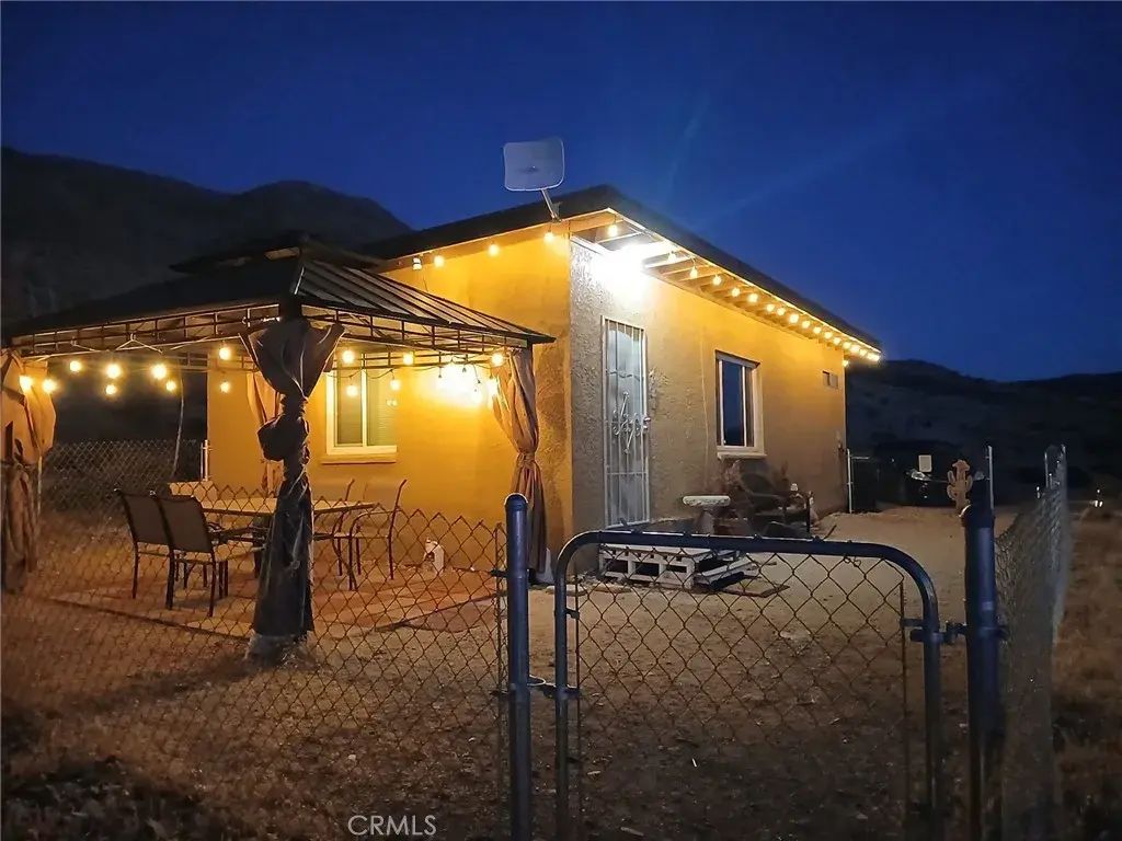 21025 Medford Way, Apple Valley