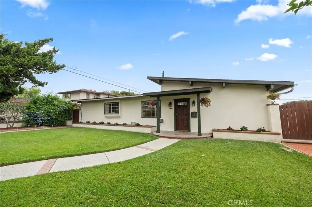 278 Verdugo Way, Upland