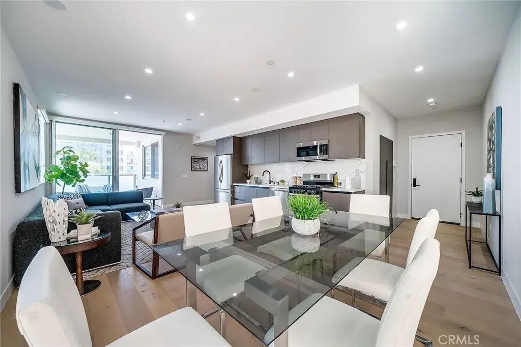 1148 N Detroit 1b, Los Angeles