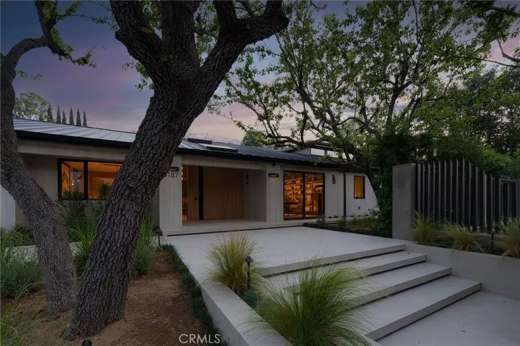 3187 Oakdell Rd, Studio City