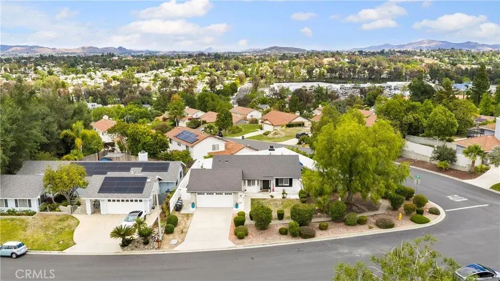 42370 Cosmic, Temecula