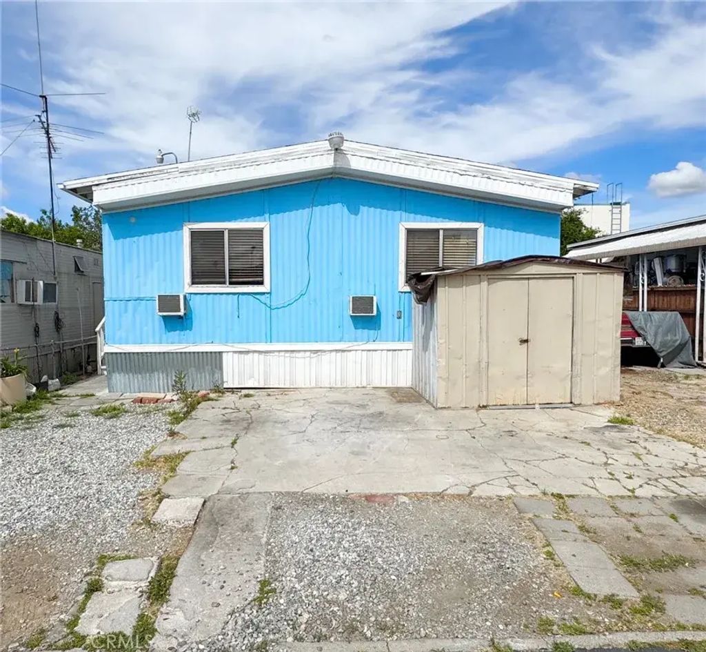 402 E Foothill 59, Pomona