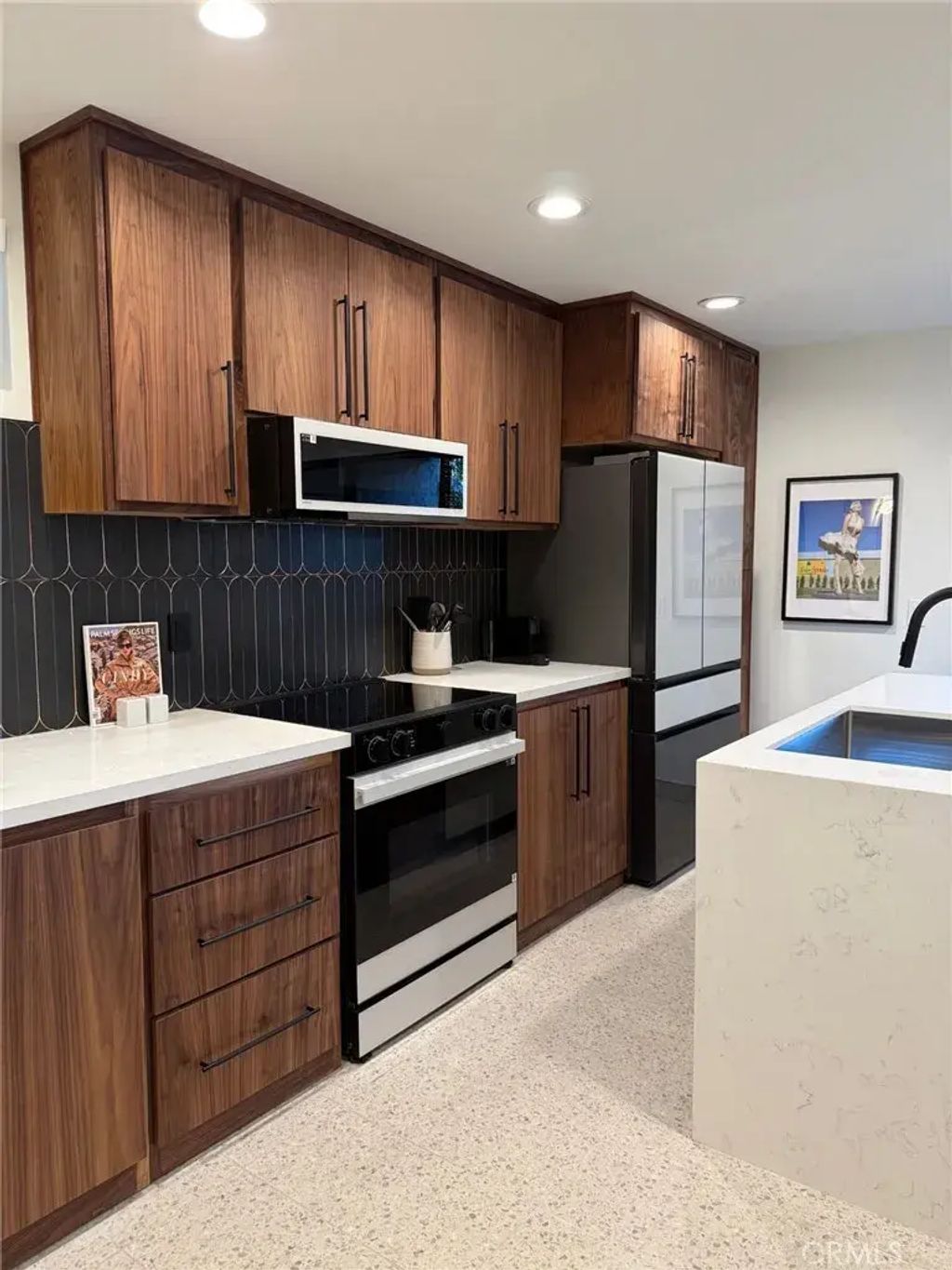 5300 E Waverly Drive M4104, Palm Springs