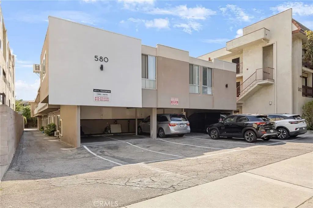 580 W Stocker 4, Glendale