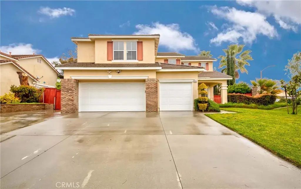 9220 Village Way, Riverside
