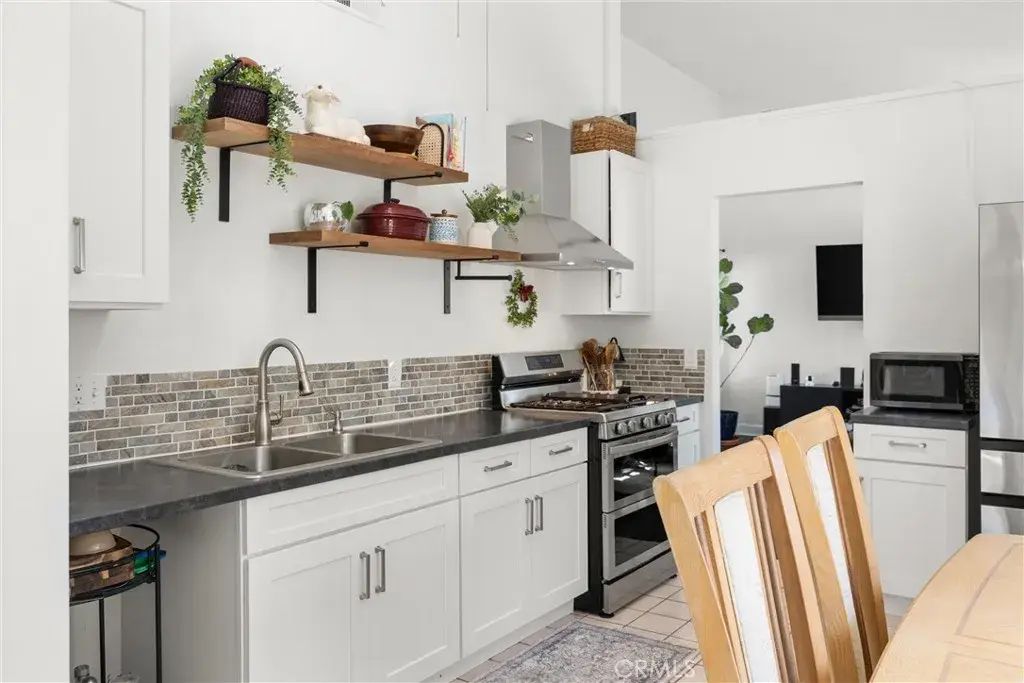 27121 Manzano, Mission Viejo