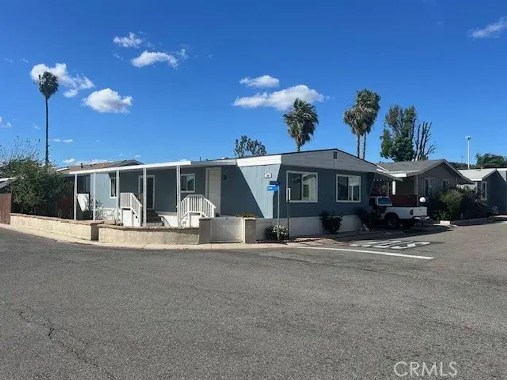 4901 Green River Rd 104, Corona