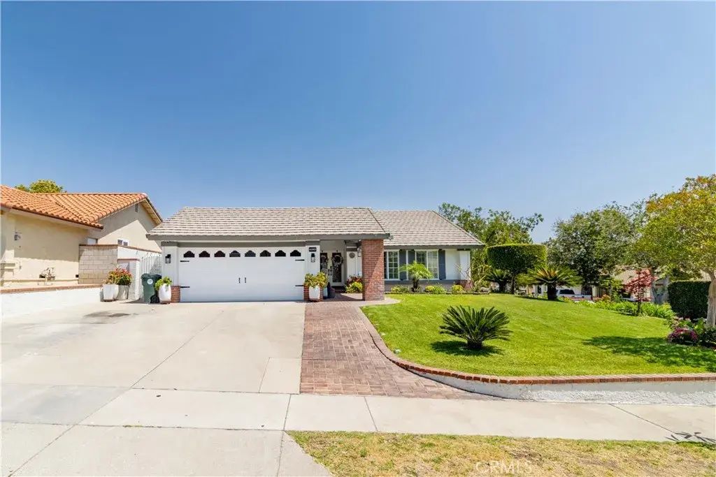 6245 Dakota, Alta Loma