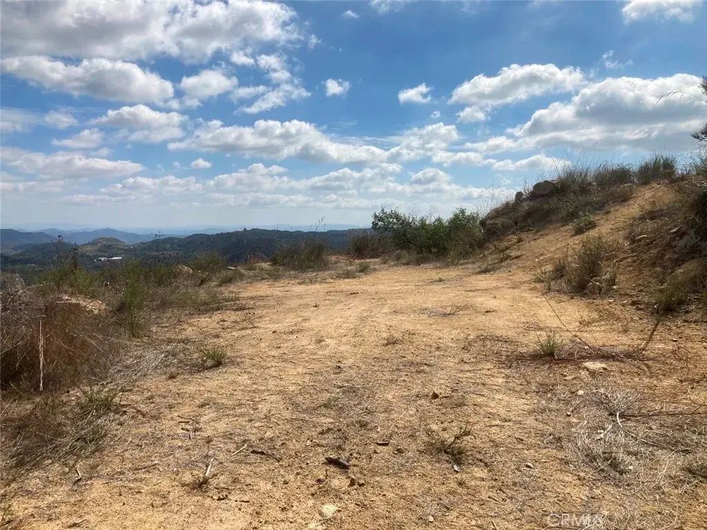 2 Daneri, Temecula
