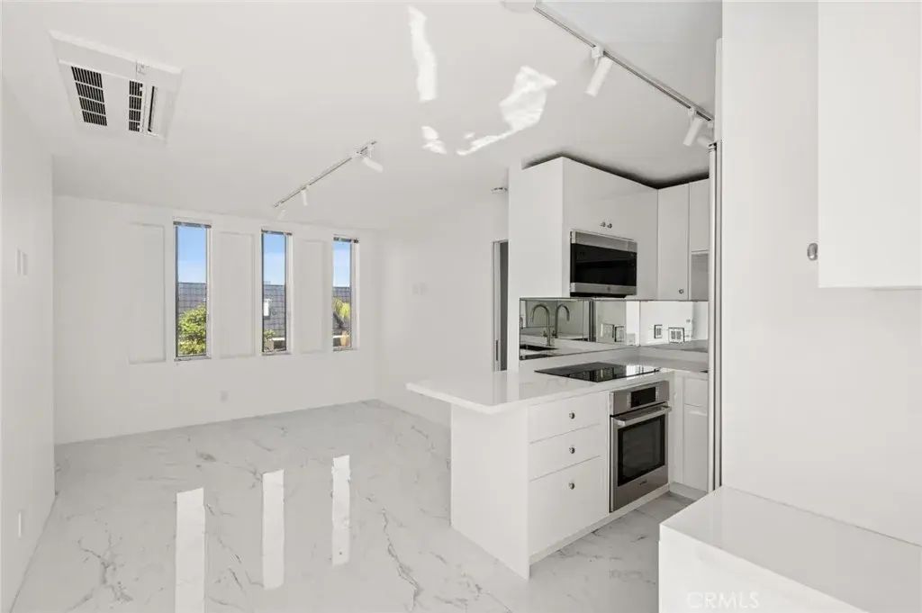 705 E Balboa A, Newport Beach