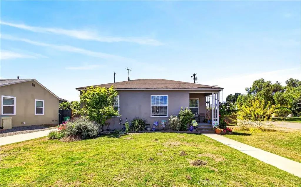 102 E Osgood, Long Beach