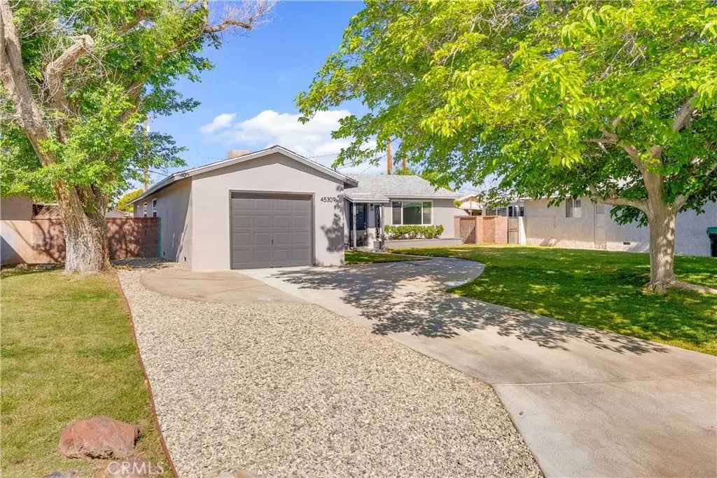45309 Newtree Avenue, Lancaster