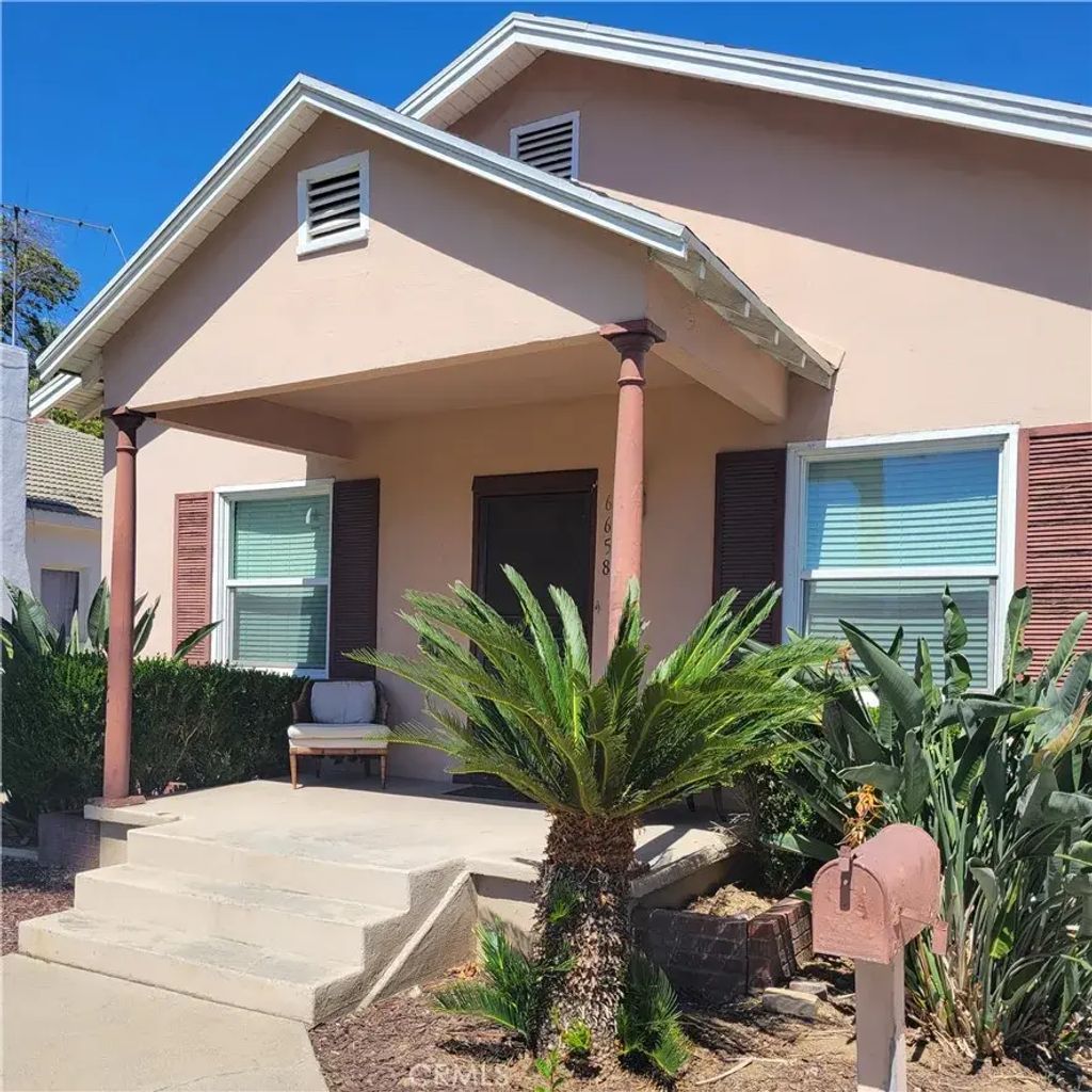 6658 Palm, Riverside