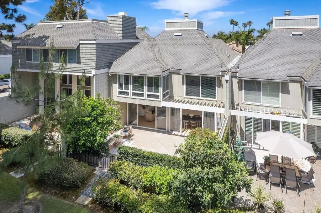 4162 Racquet Club Dr, Huntington Beach