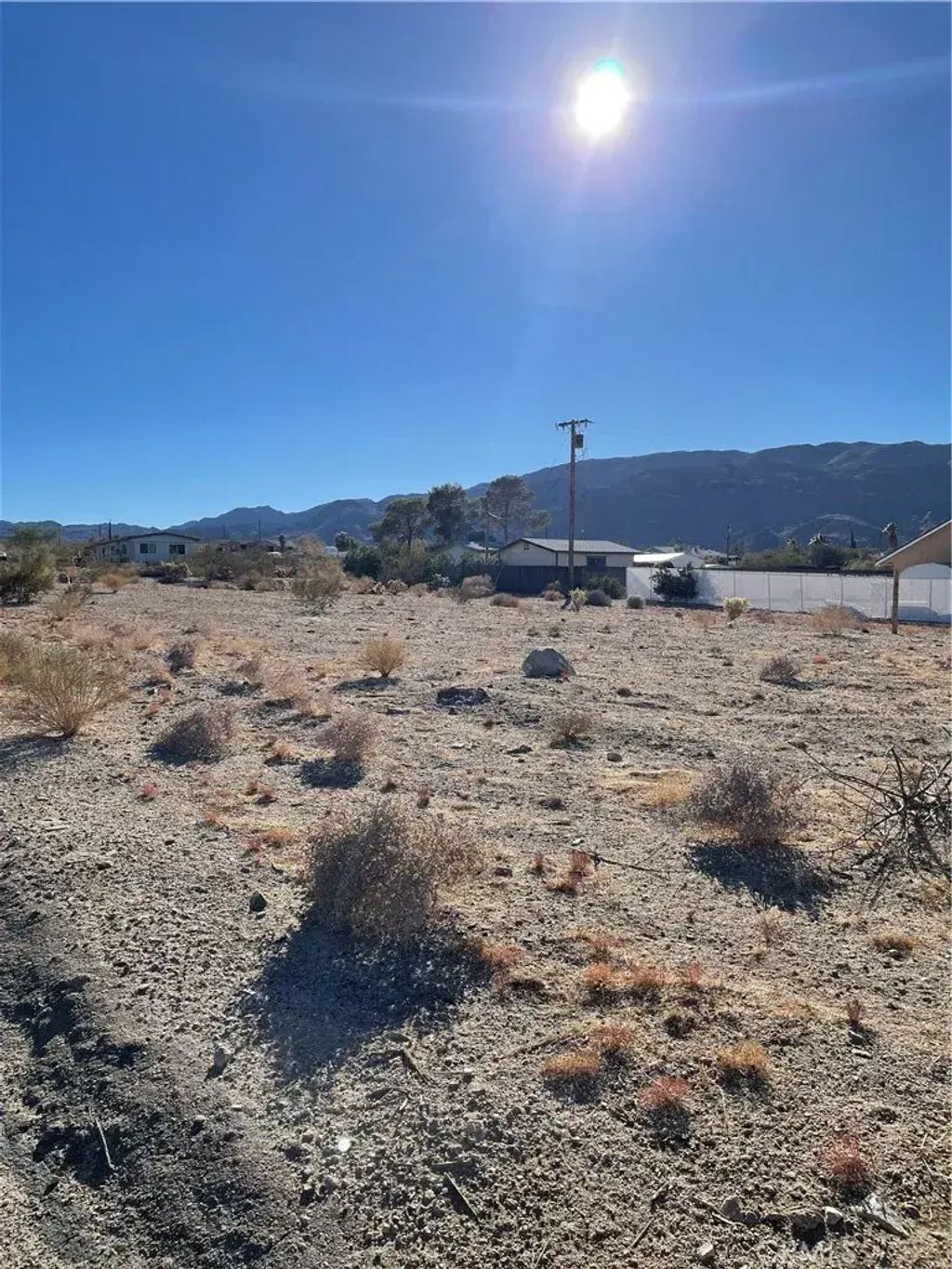 7606 Sahara, 29 Palms