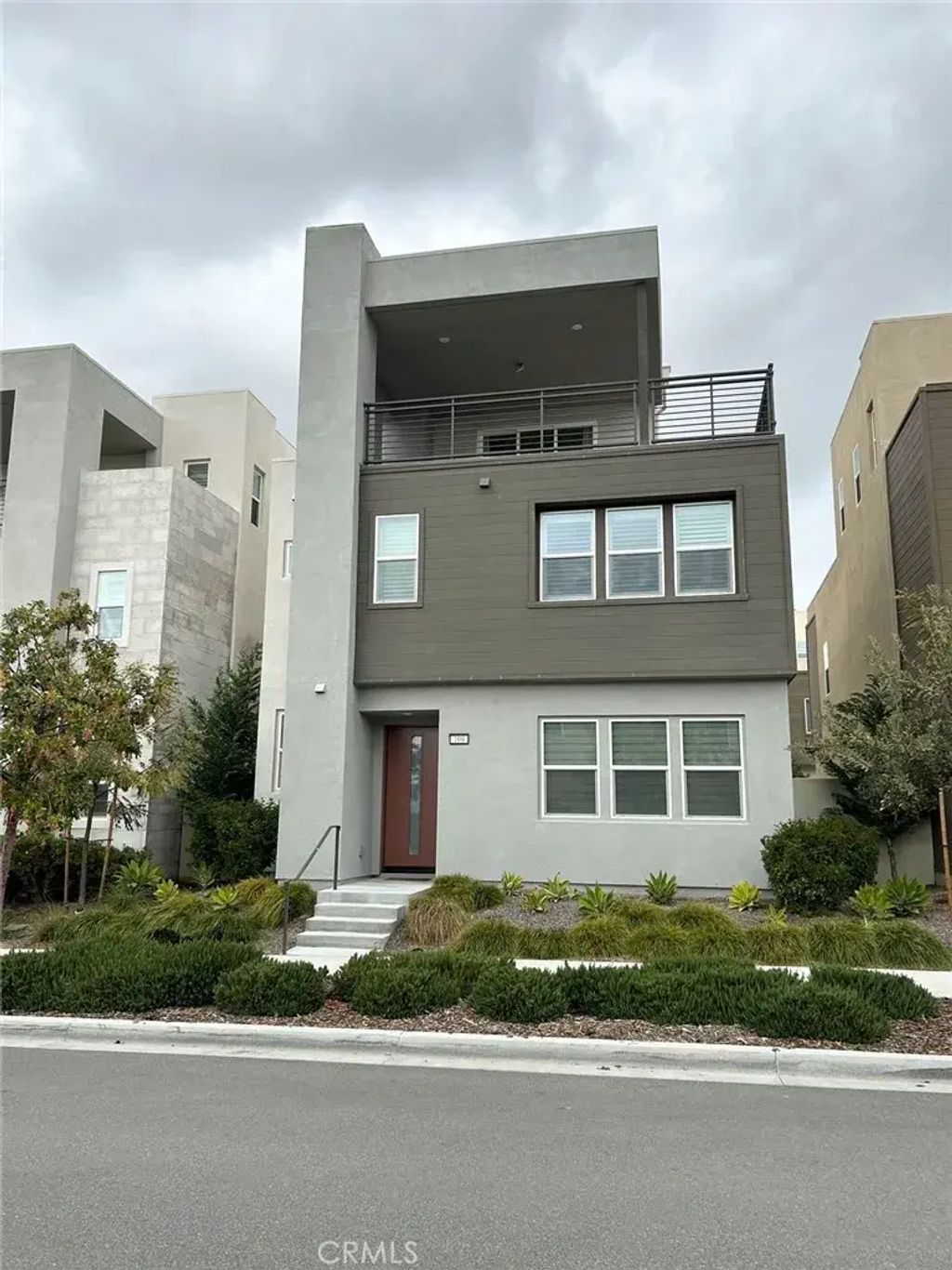 109 Chorus, Irvine