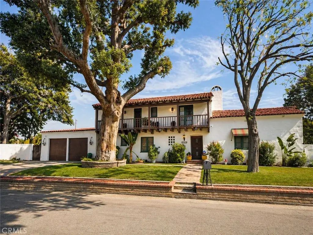 4734 Somerset Drive, Riverside