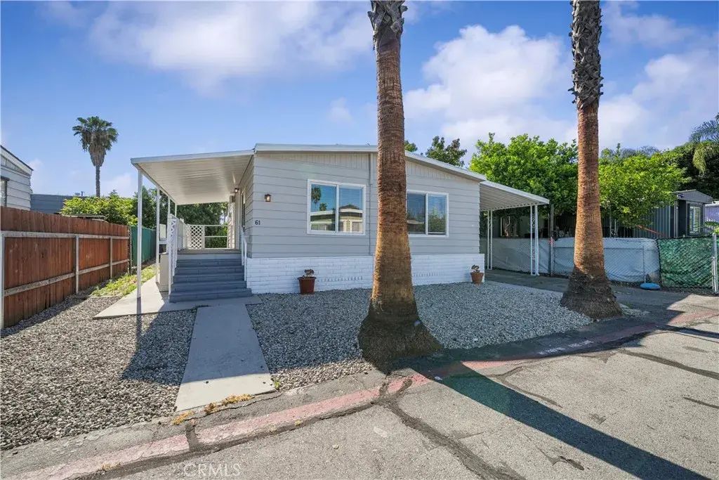 1401 W 9th 61, Pomona