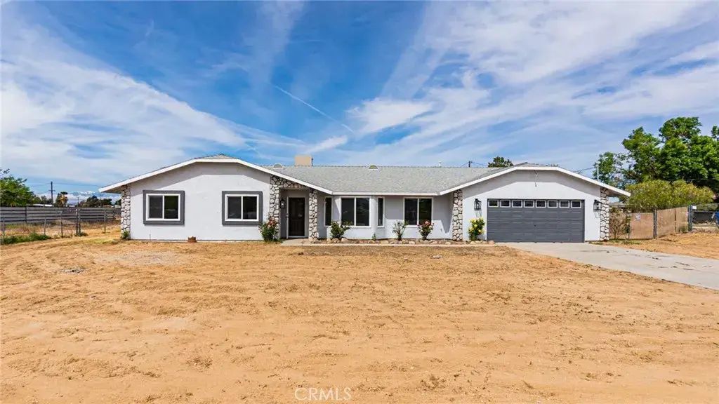 14280 Navajo, Apple Valley