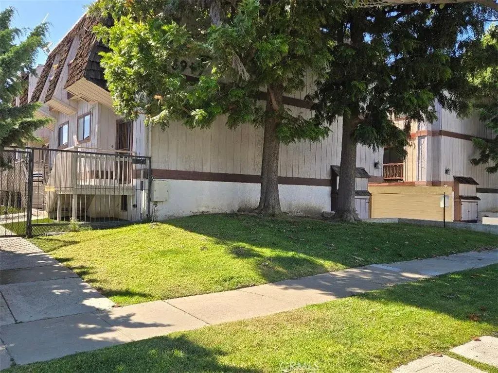 16919 S Dalton Avenue 110, Gardena