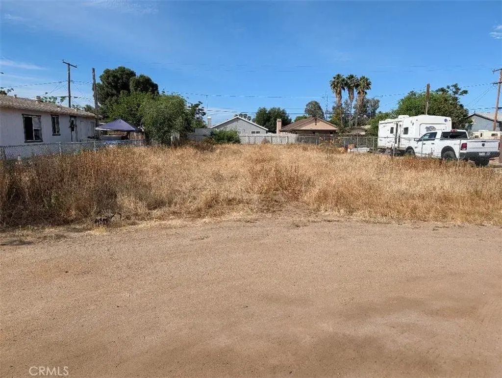 27669 Van Buren, Menifee