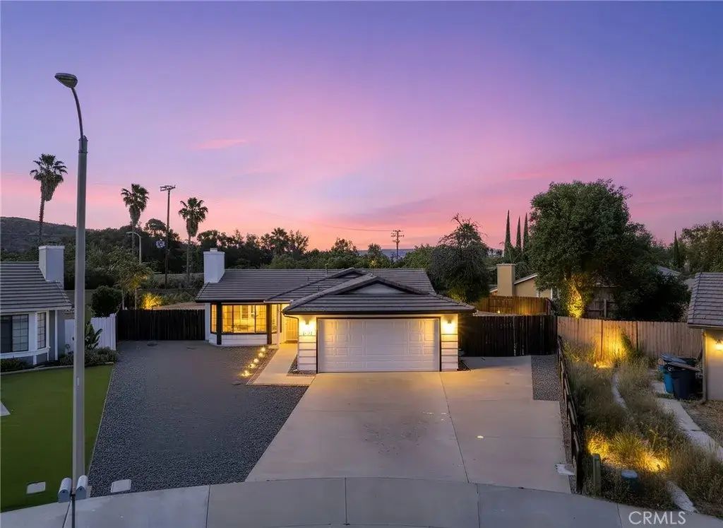 15110 Wavecrest Drive, Lake Elsinore