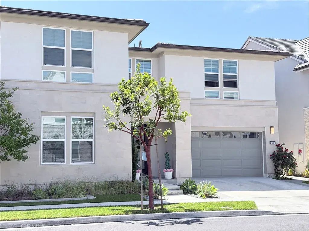 130 Hill, Lake Forest