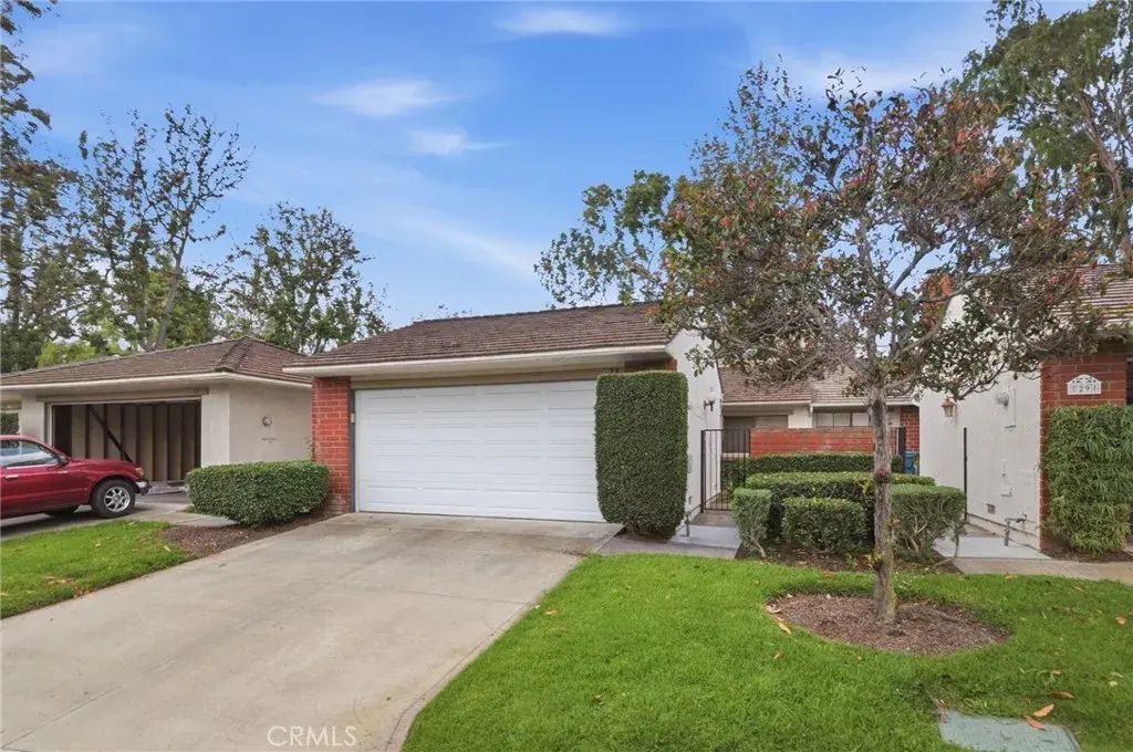 27 Dogwood South, Irvine