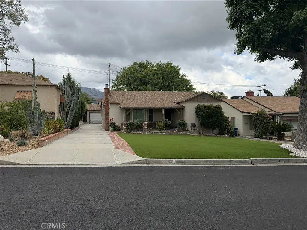 2414 N Lamer, Burbank