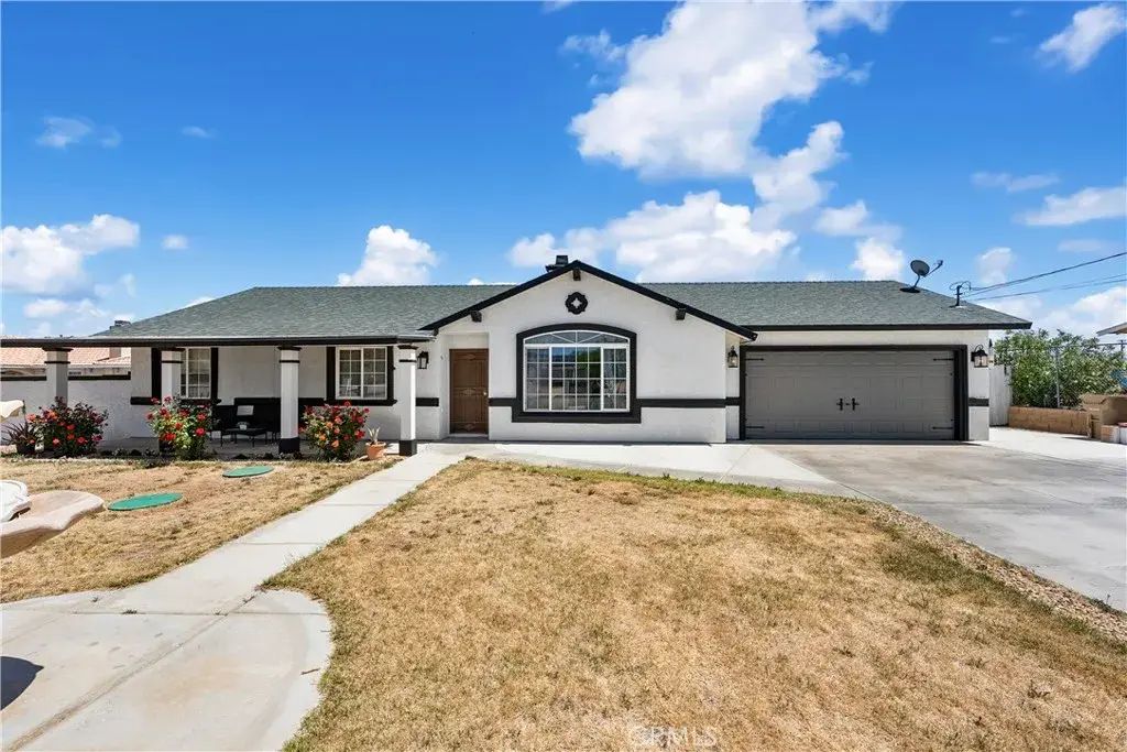 11877 8th, Hesperia