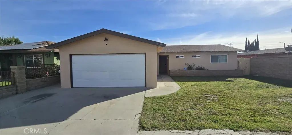 8323 Pinyon Avenue, Fontana