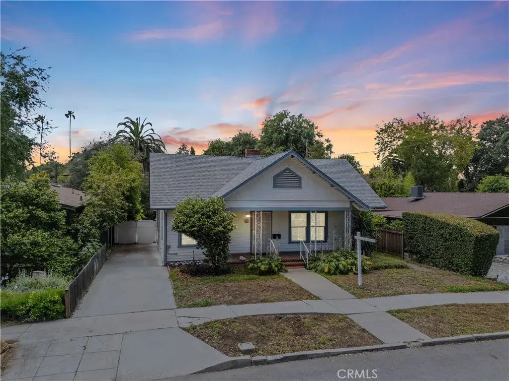 344 W 8th Street, Claremont
