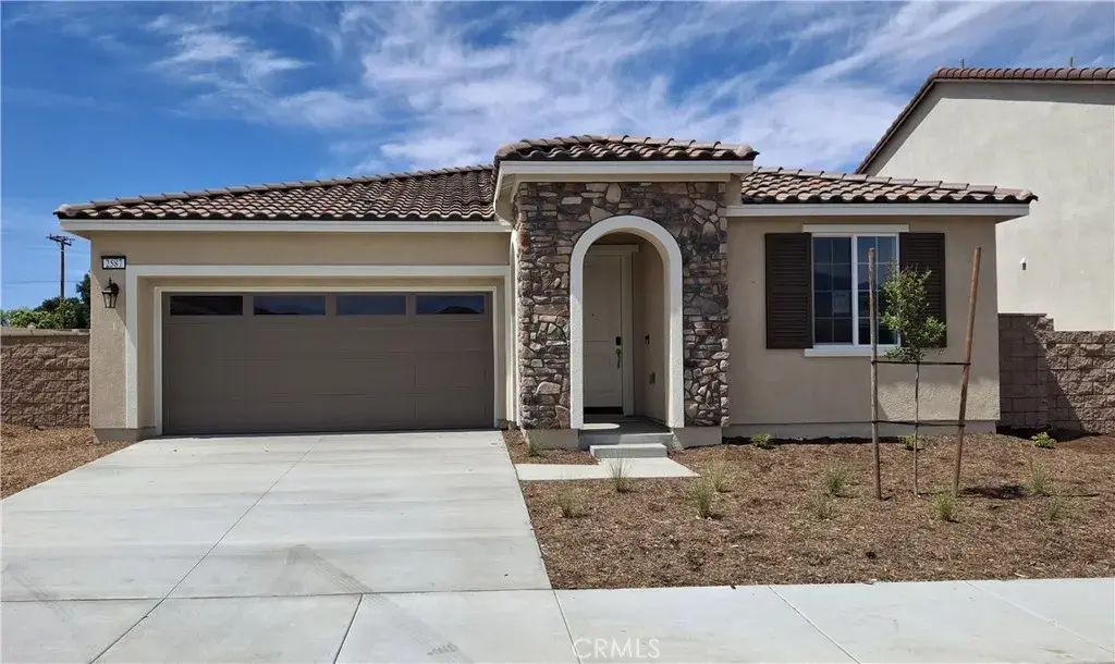 2587 Moonshimmer Street, Hemet
