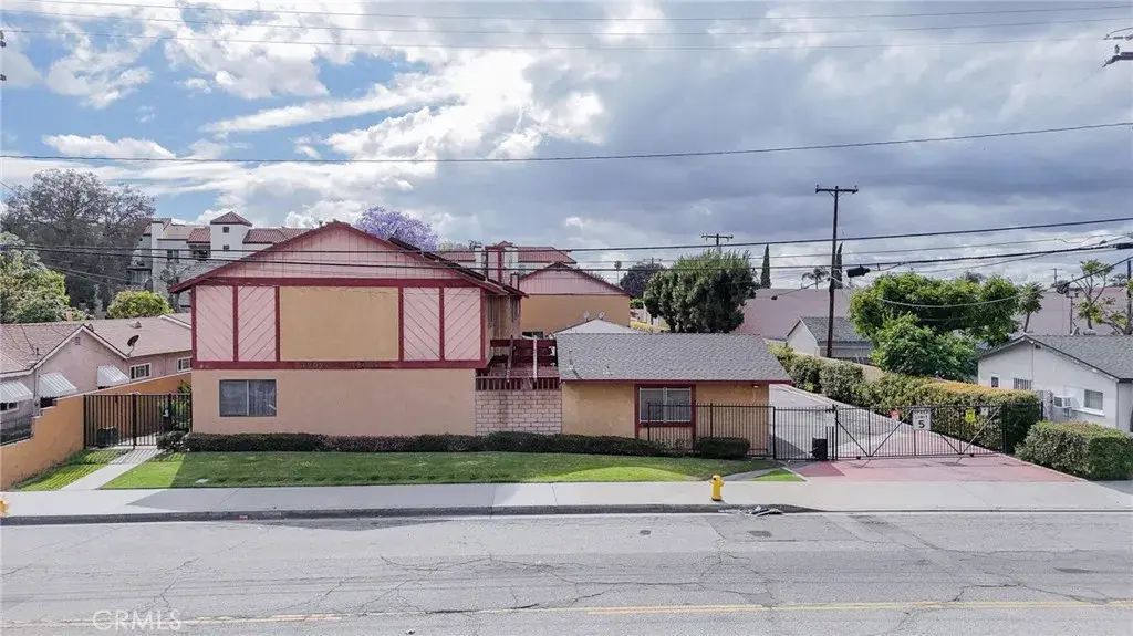 12627 Woods 2, Norwalk