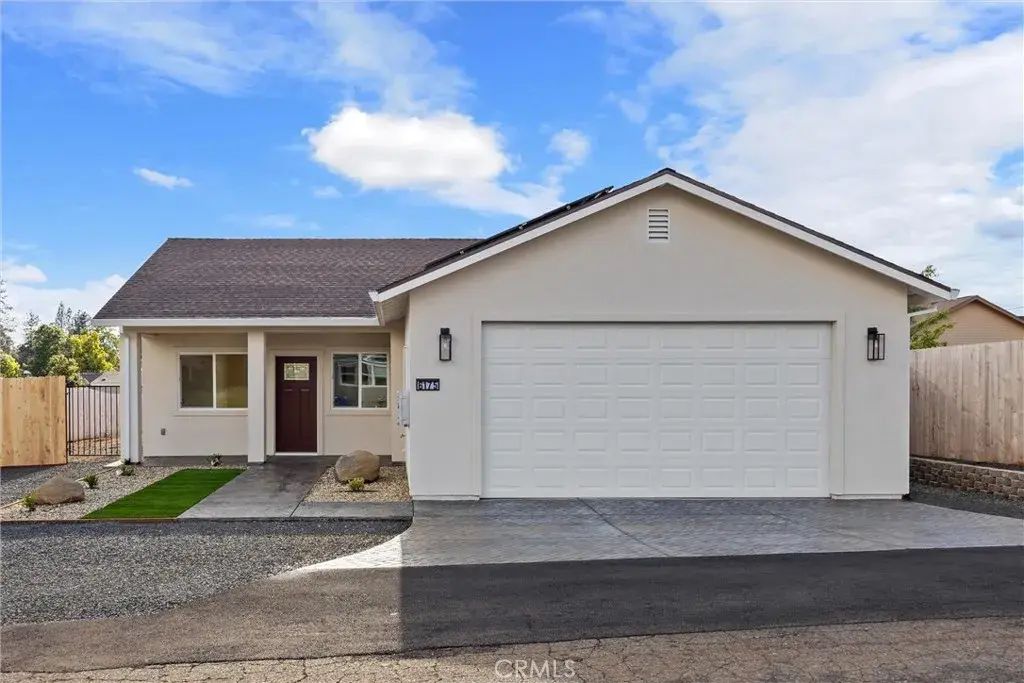 6175 Alamo Way, Paradise