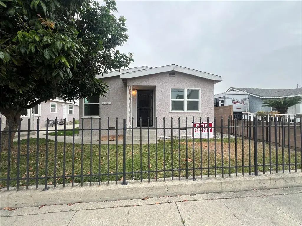 9649 Harvard St, Bellflower