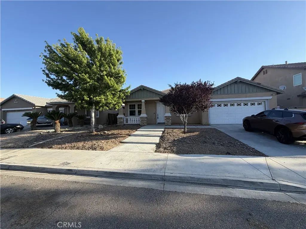 15940 Greyrock, Victorville
