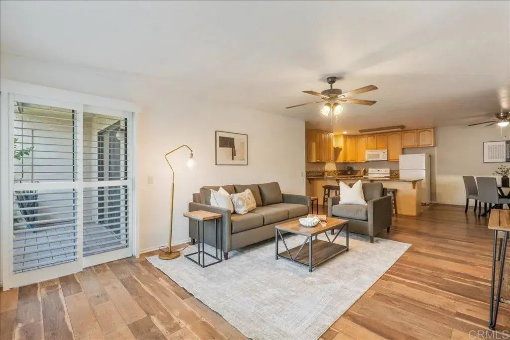 425 Autumn Drive 21, San Marcos