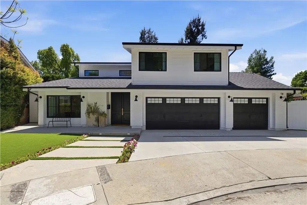 13130 Albers, Sherman Oaks