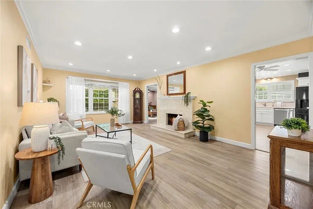 415 W Acacia, Brea