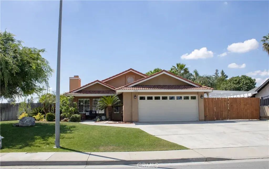 13801 San Esteban Avenue, Bakersfield
