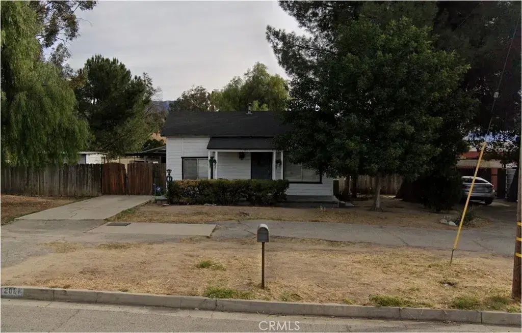 2881 N Golden, San Bernardino