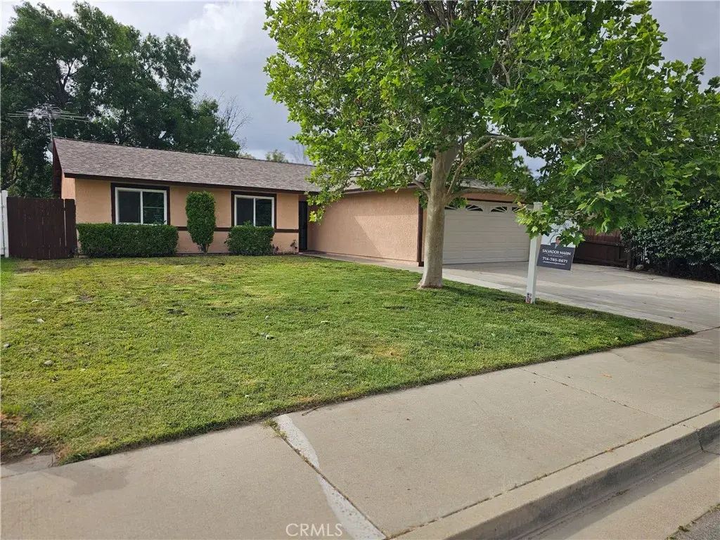 1072 Amber, Lake Elsinore
