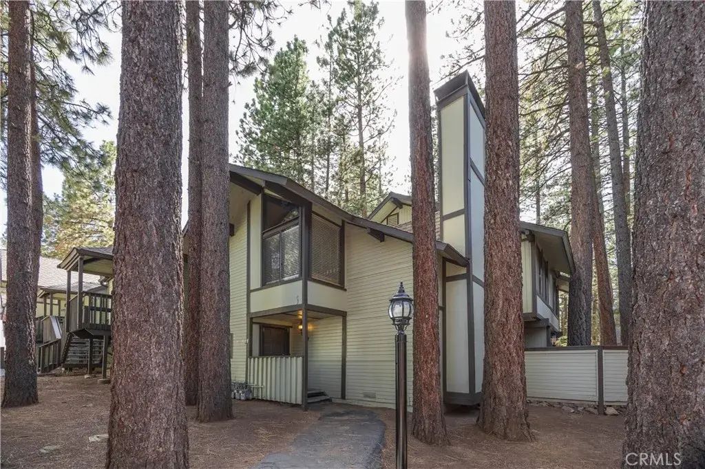 41935 Switzerland Drive 34, Big Bear Lake
