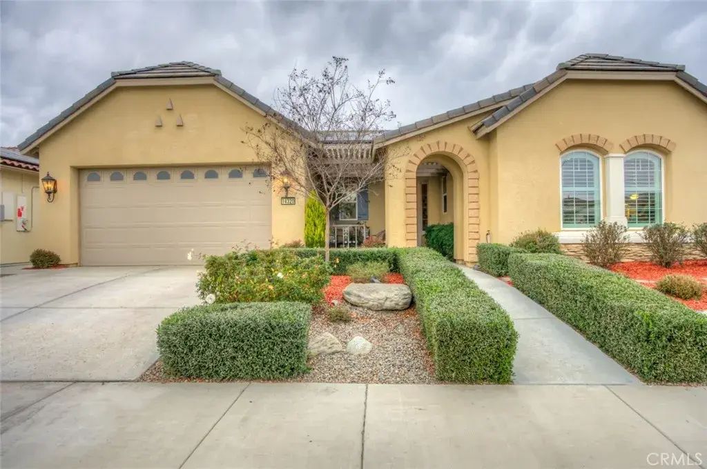 14320 Harborough Drive, Bakersfield